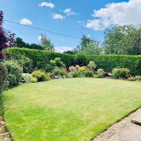 Cotswolds Luxury House In Central Bourton Large Sleeps 2-11. Pet Friendly. Экстерьер фото