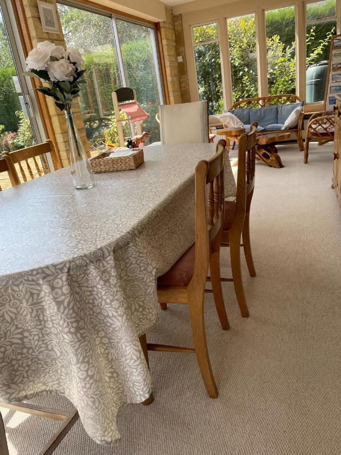 Cotswolds Luxury House In Central Bourton Large Sleeps 2-11. Pet Friendly. Экстерьер фото